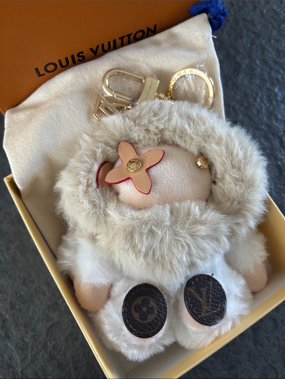 ♣️🔶Beige and Cream Fur Bag Charm Keyring 🔶♣️